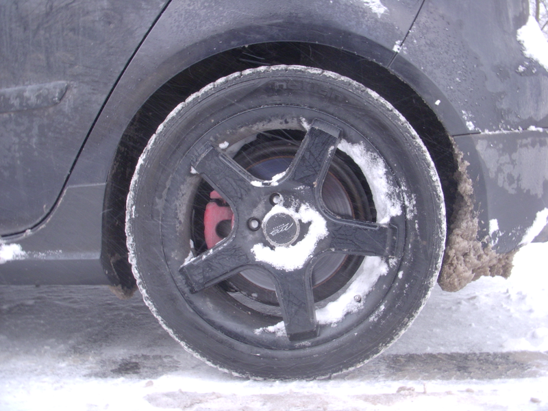 Illustration for article titled Nokian Hakkapeliitta R2 Reviewed